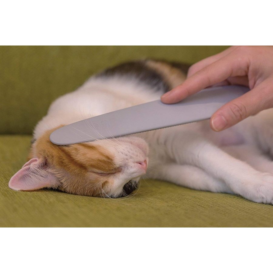 ワタオカ ねこじゃすり 猫用 ブラシ グルーミング ブラッシング 抜け毛除去 抜け毛取り 死毛取り 掃除ブラシ ムダ毛取り